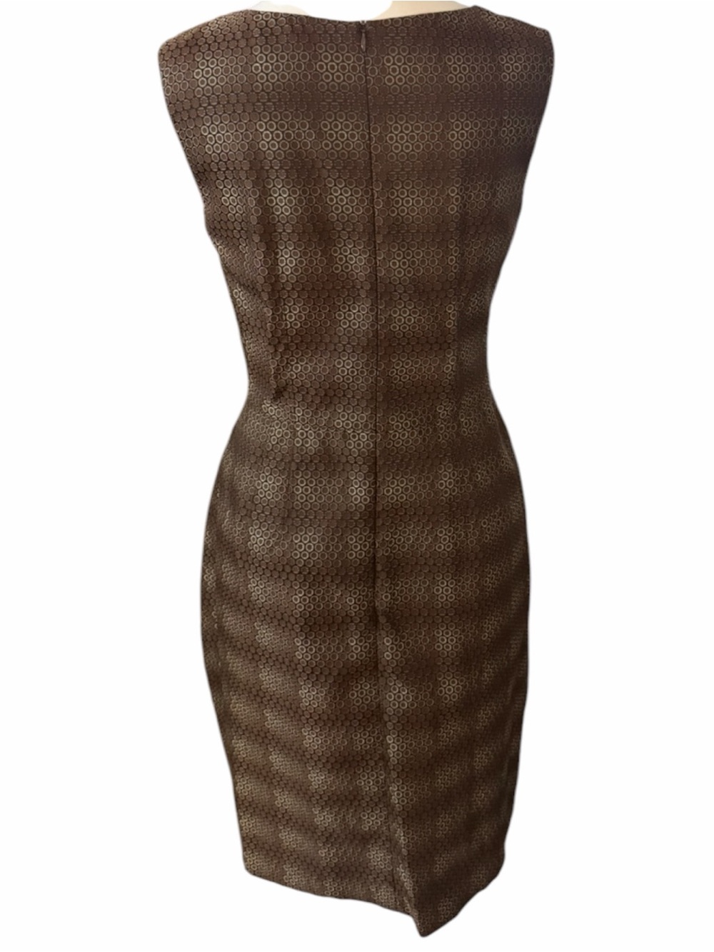 Comrags - Sleeveless Tulip Pleated Sheath Cocktail Midi Dress - Picture 3 of 8